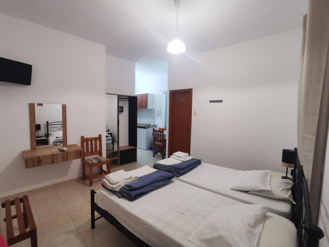 Nikos Hotel Diafánion Eksteriør billede